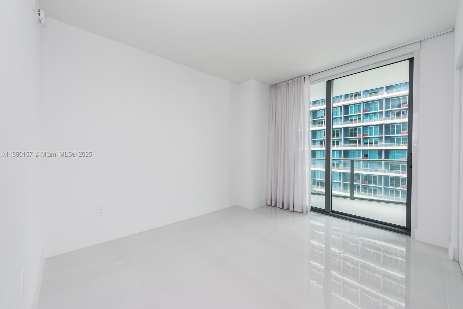 1300 S Miami #1810, Miami FL 33130