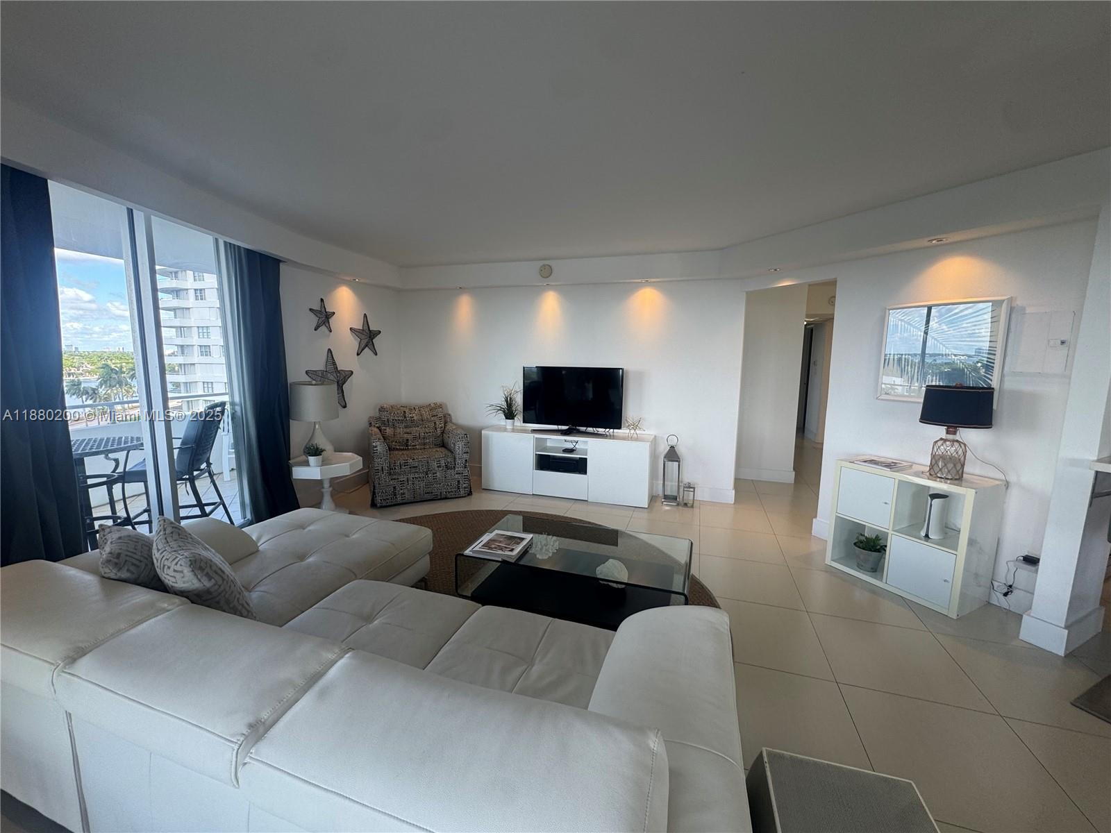 5151 Collins Ave #923, Miami Beach FL 33140