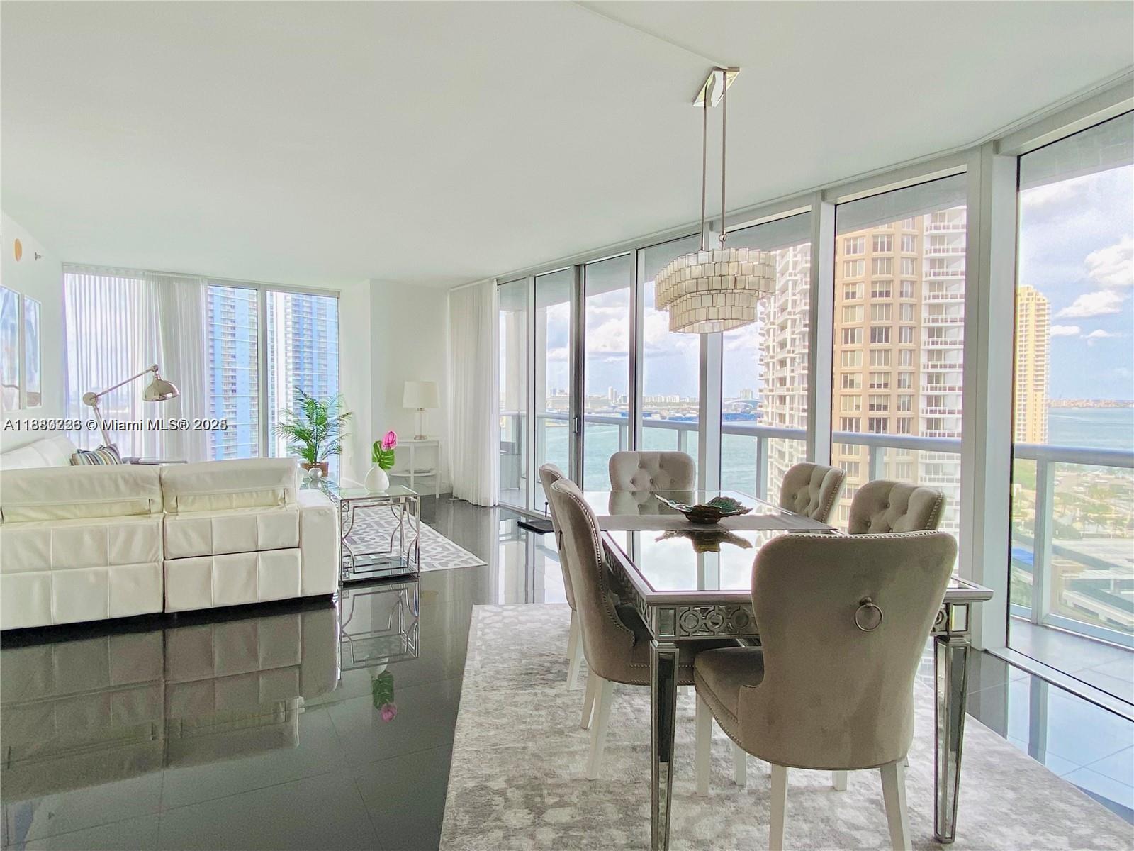 465 Brickell Ave #1801, Miami FL 33131