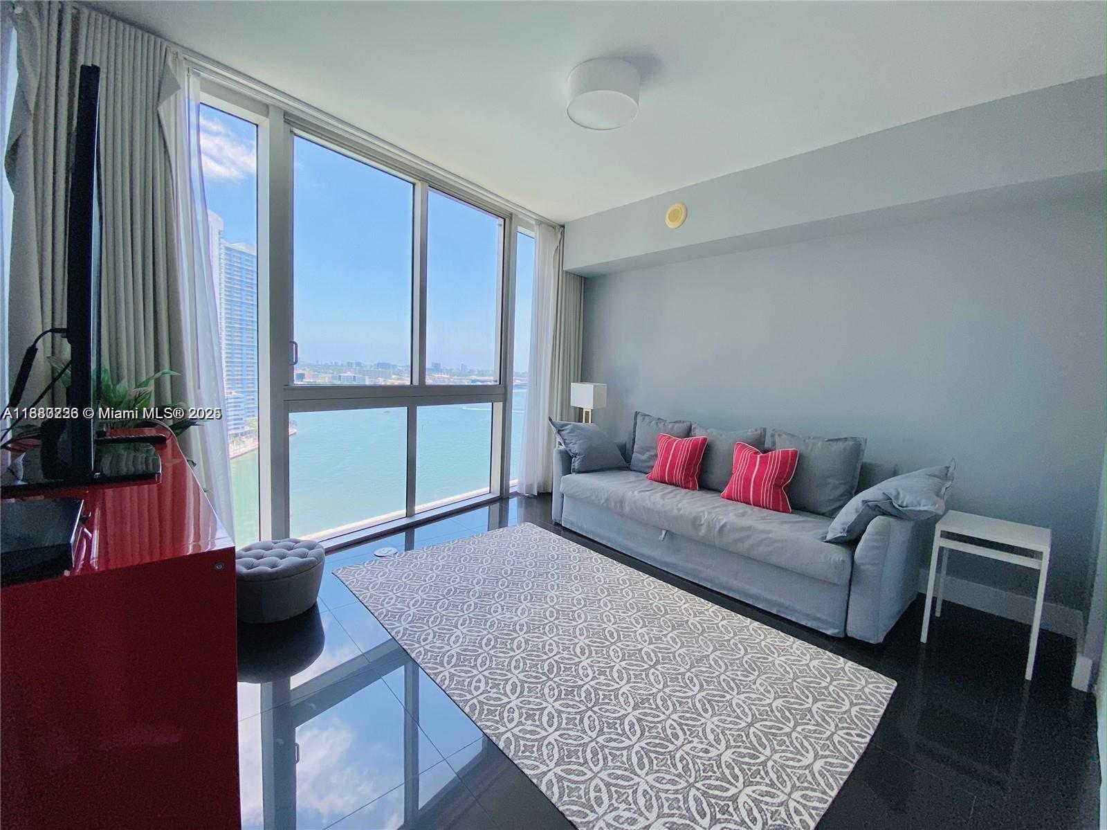 465 Brickell Ave #1801, Miami FL 33131