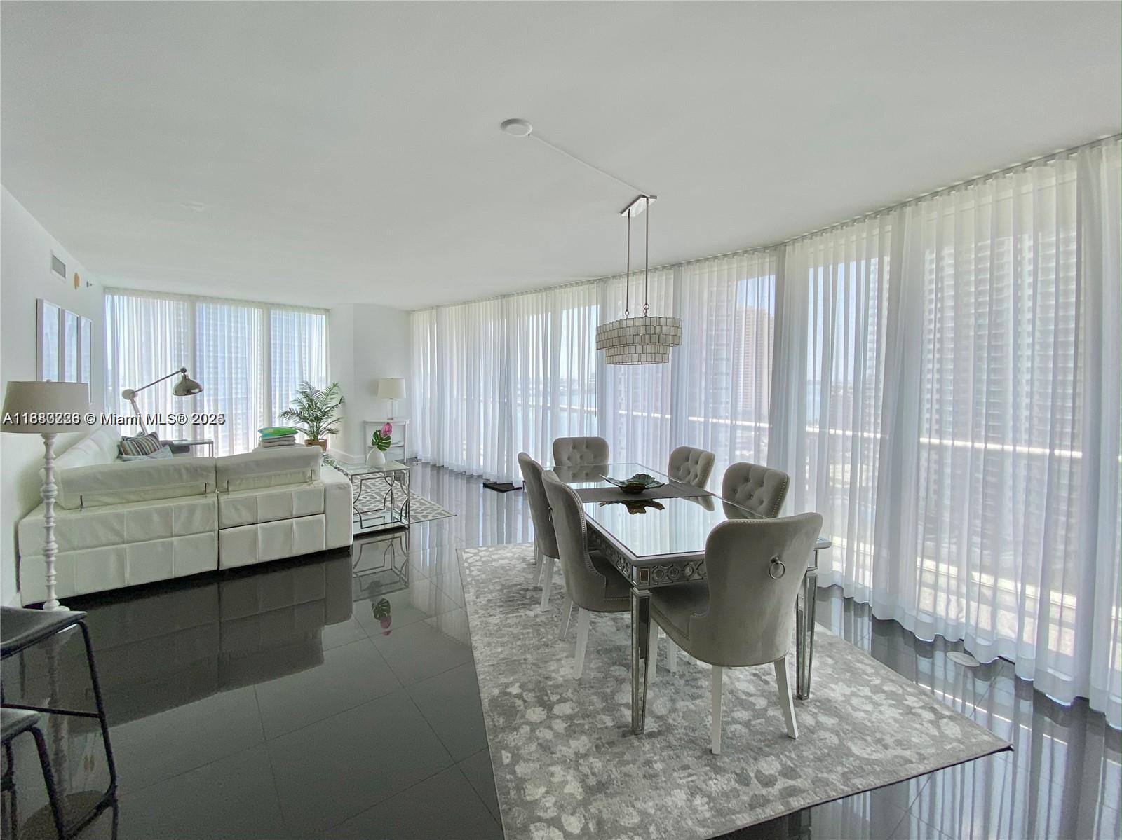 465 Brickell Ave #1801, Miami FL 33131