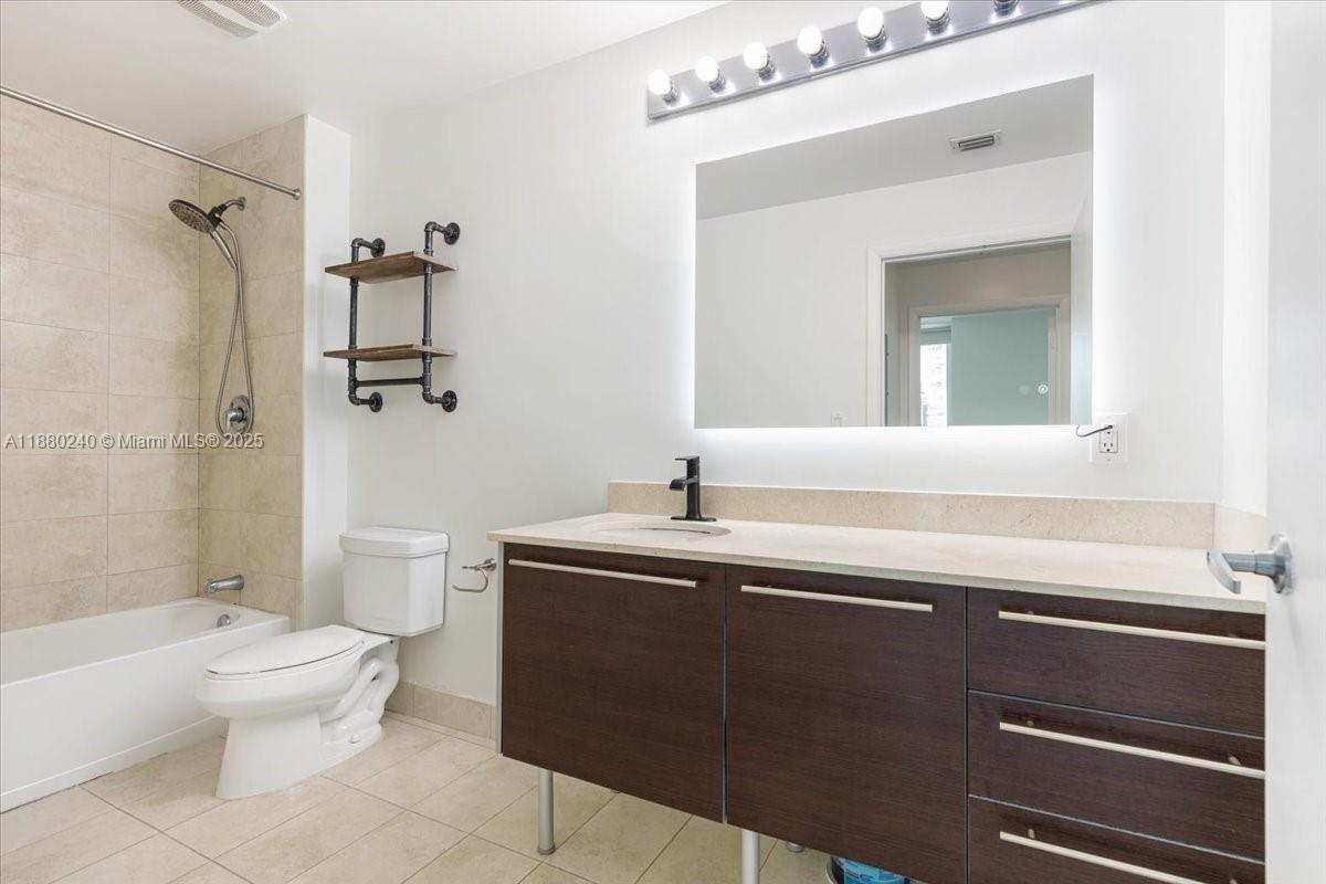 1900 N Bayshore Dr #1509, Miami FL 33132