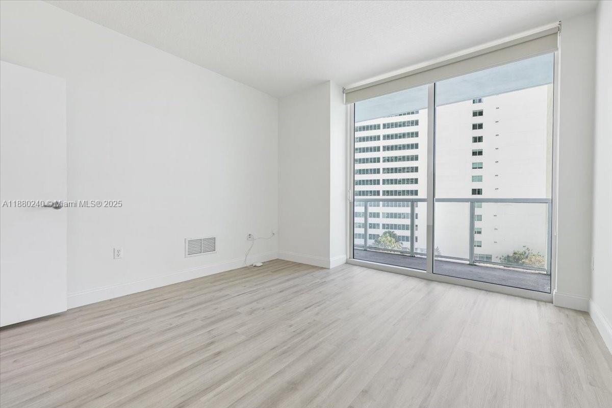 1900 N Bayshore Dr #1509, Miami FL 33132