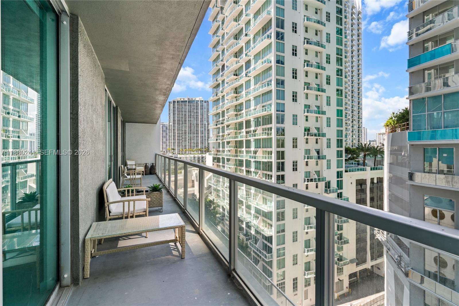 55 SE 6th St #1203, Miami FL 33131