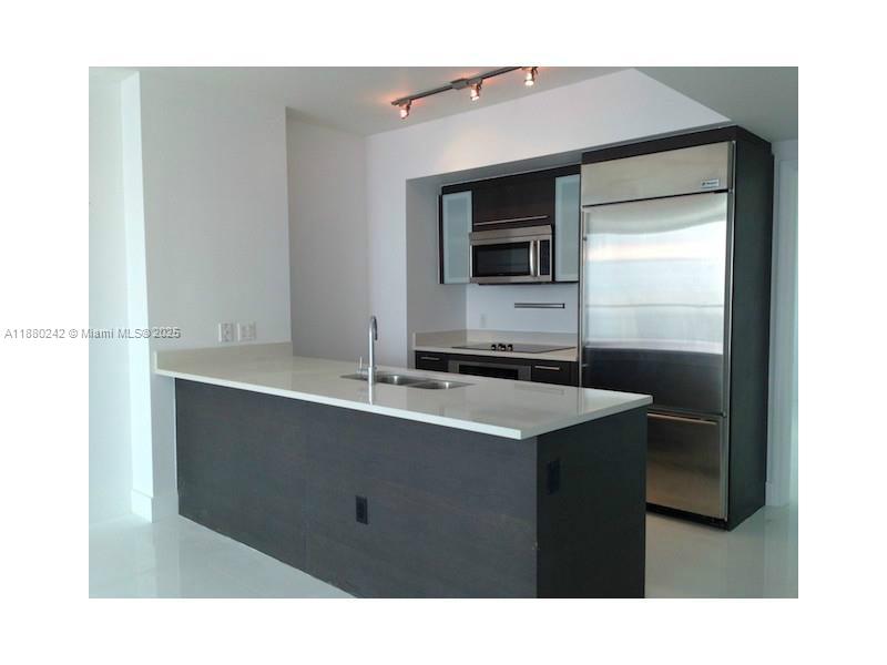 500 BRICKELL AV #2505, Miami FL 33131