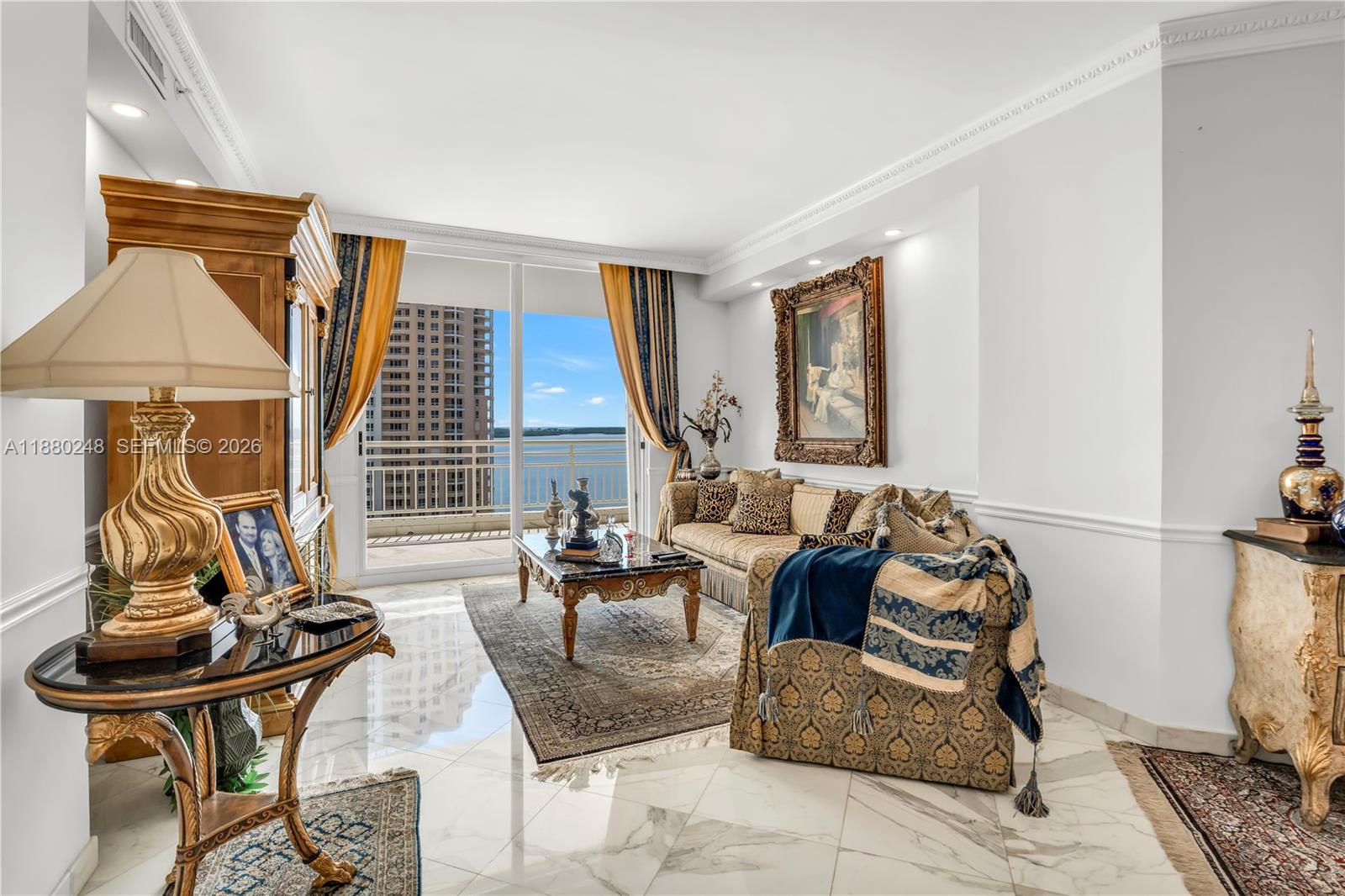 888 Brickell Key Dr #1807, Miami FL 33131