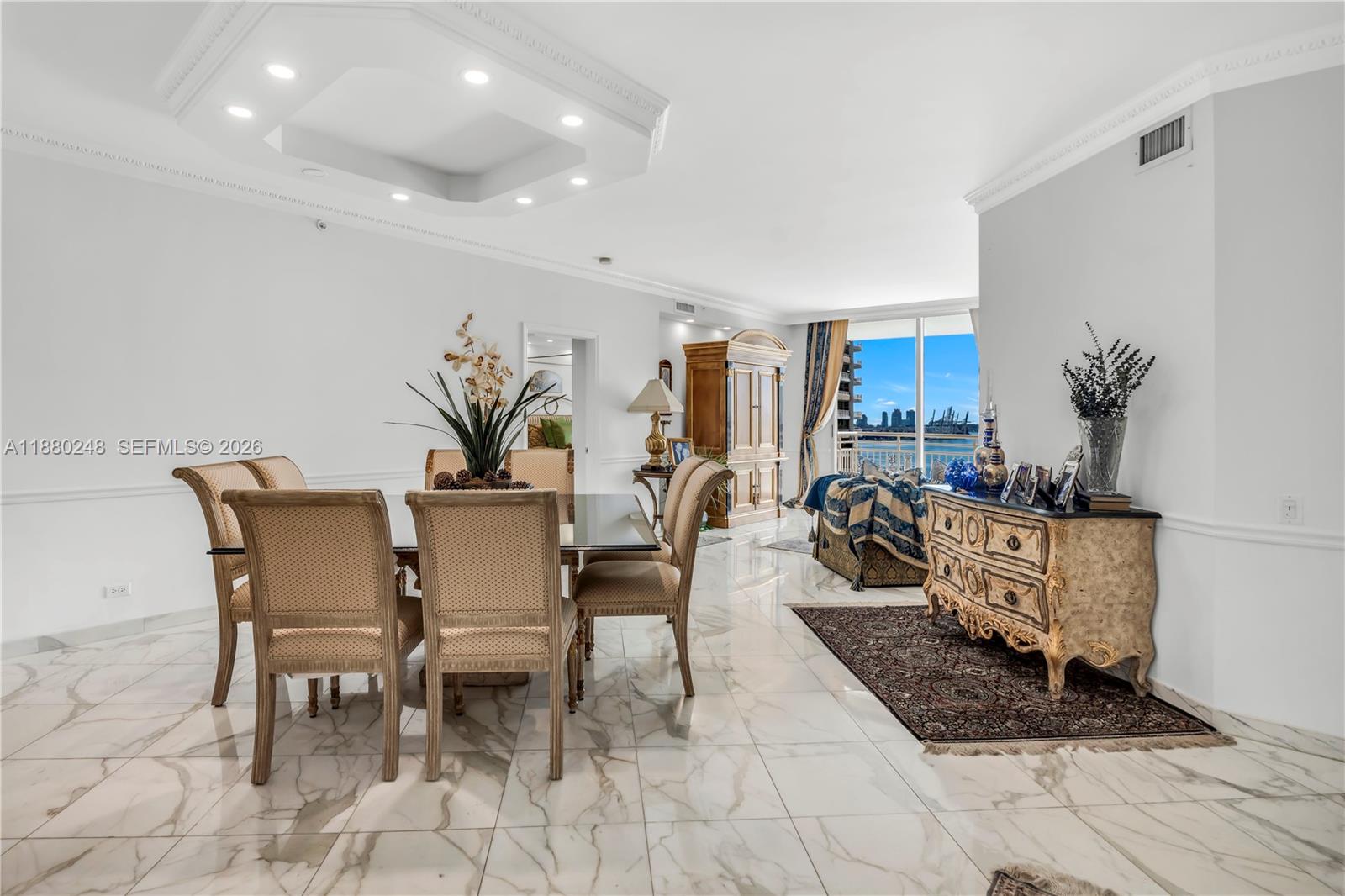 888 Brickell Key Dr #1807, Miami FL 33131