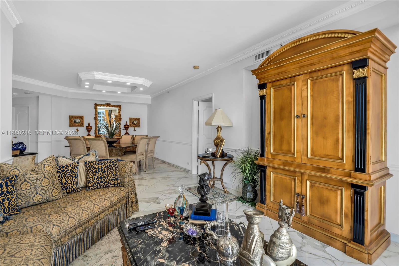 888 Brickell Key Dr #1807, Miami FL 33131