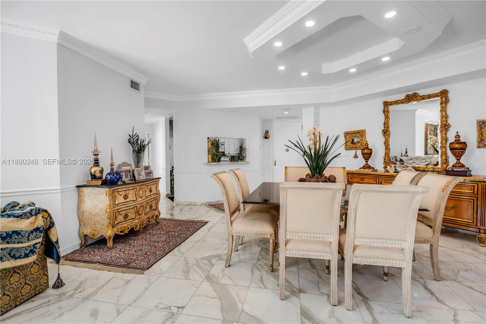 888 Brickell Key Dr #1807, Miami FL 33131