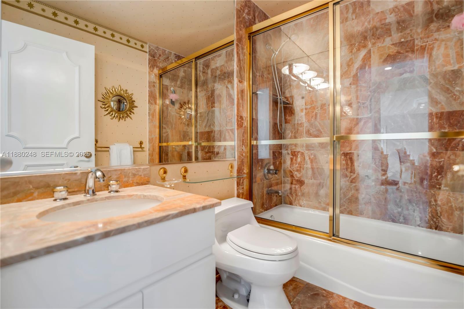 888 Brickell Key Dr #1807, Miami FL 33131