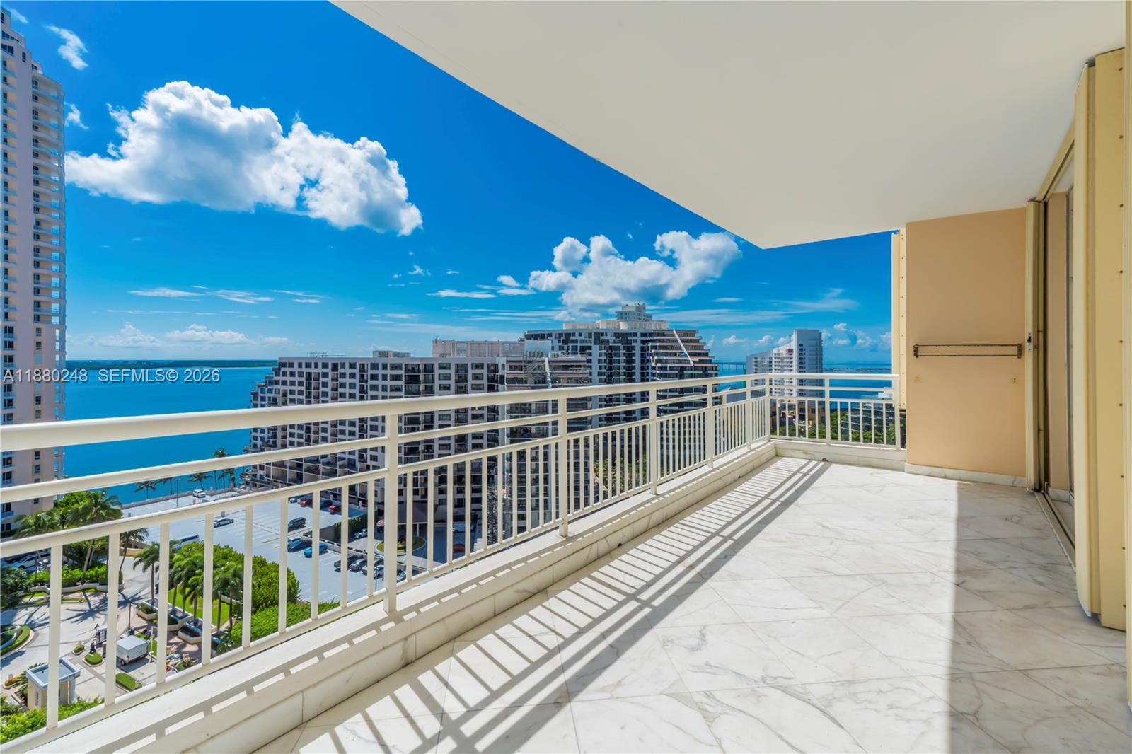 888 Brickell Key Dr #1807, Miami FL 33131
