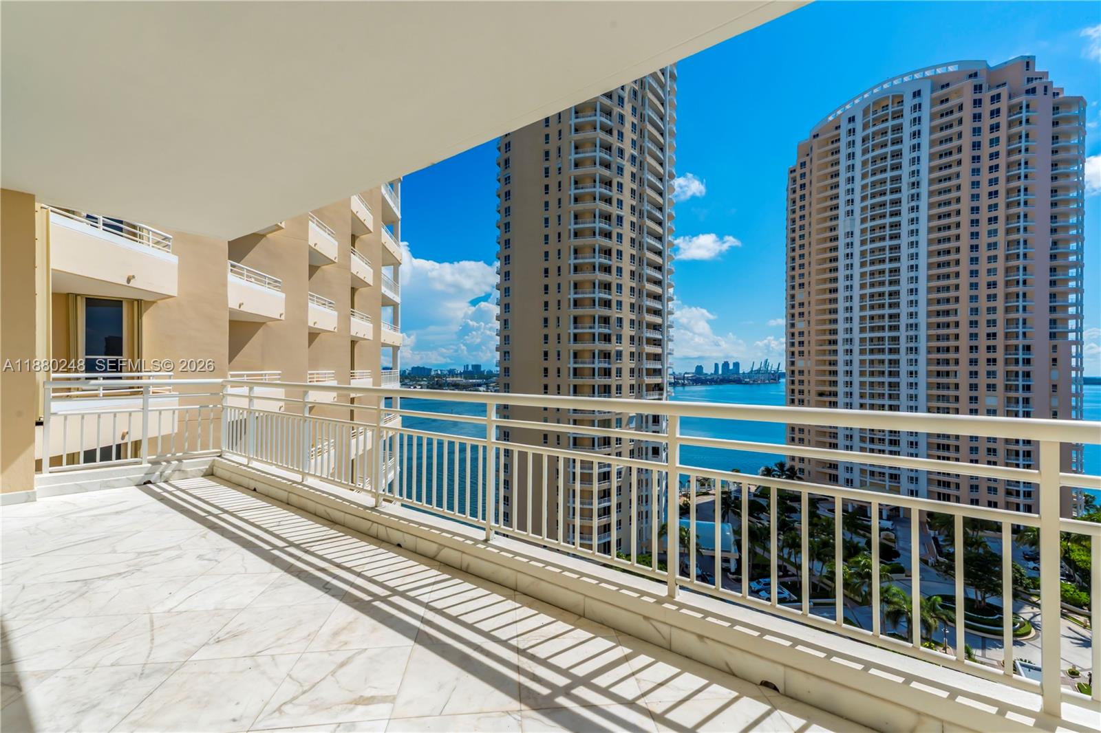 888 Brickell Key Dr #1807, Miami FL 33131