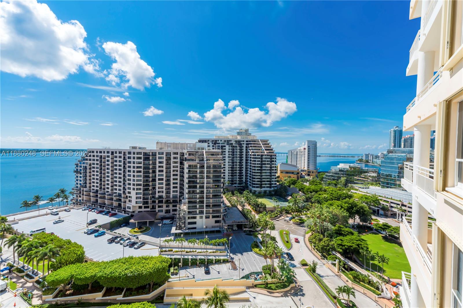 888 Brickell Key Dr #1807, Miami FL 33131