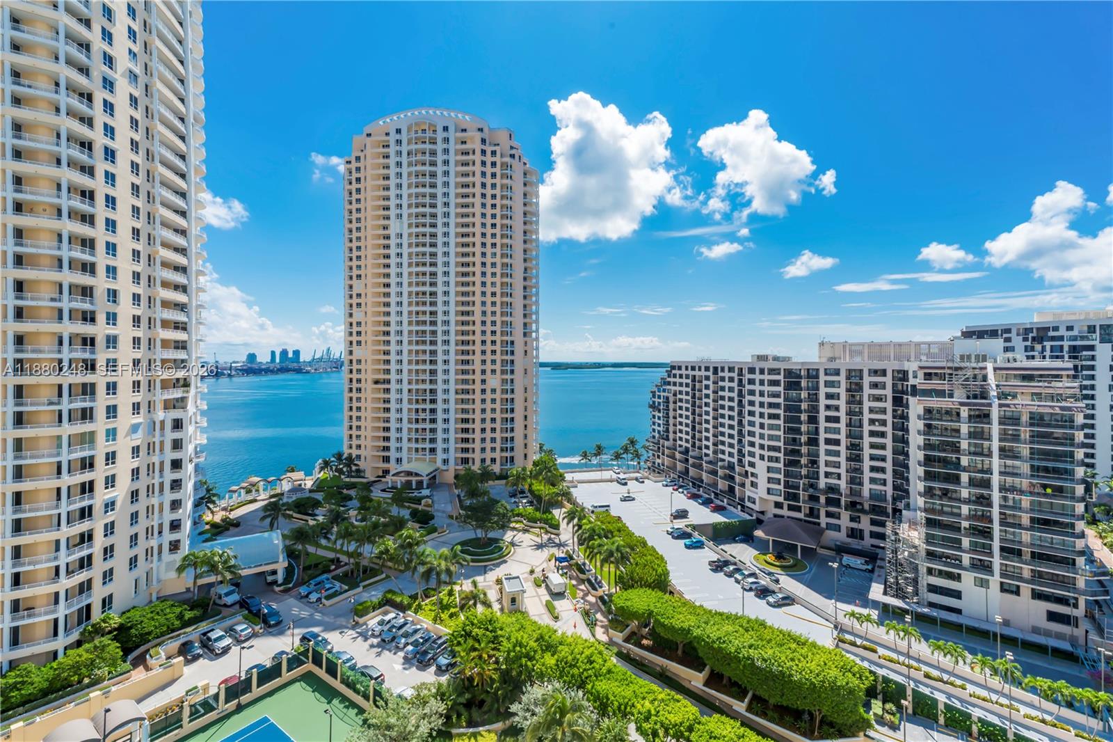 888 Brickell Key Dr #1807, Miami FL 33131