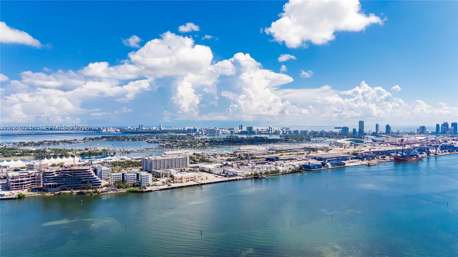 888 Brickell Key Dr #1807, Miami FL 33131