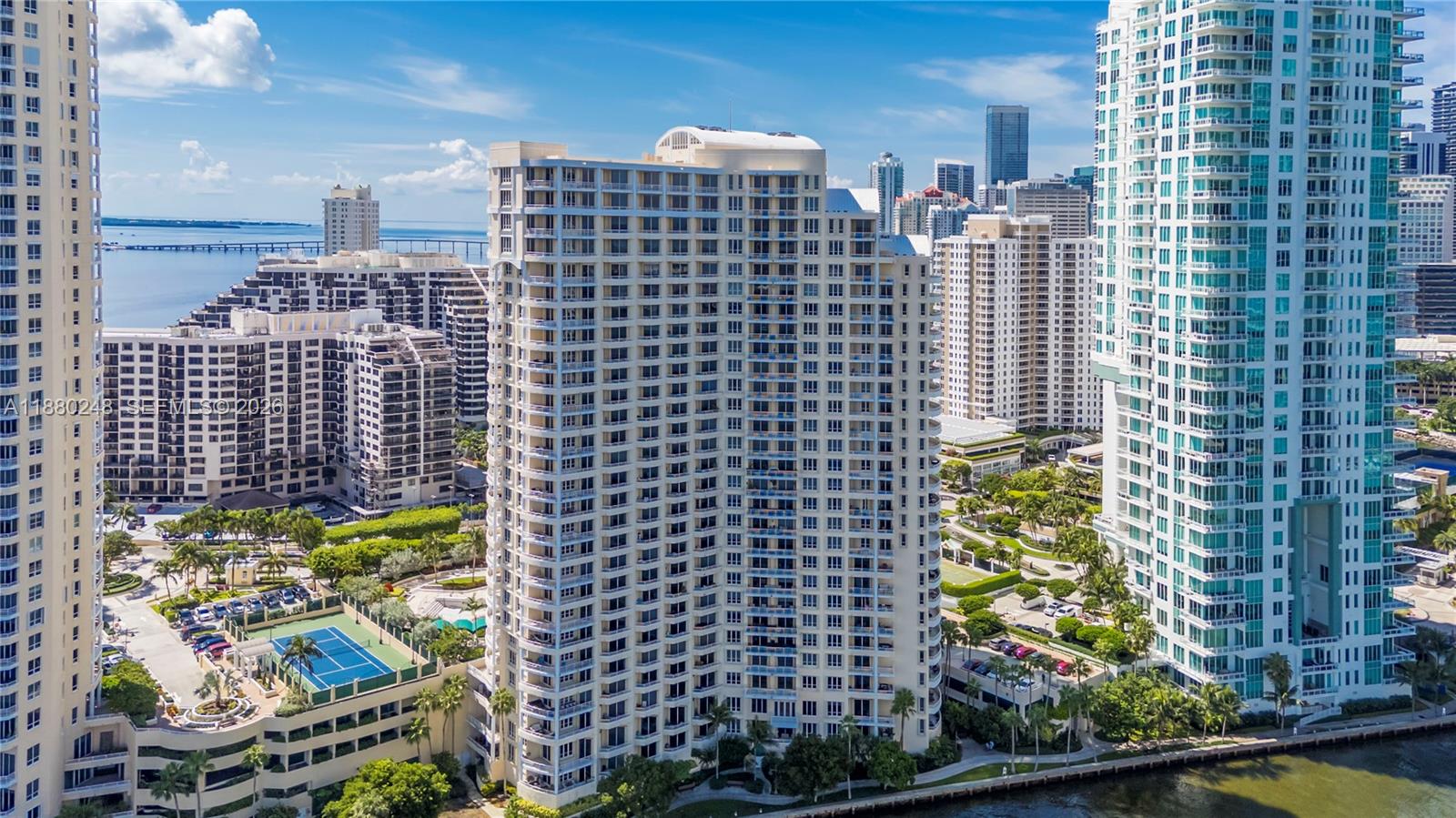 888 Brickell Key Dr #1807, Miami FL 33131