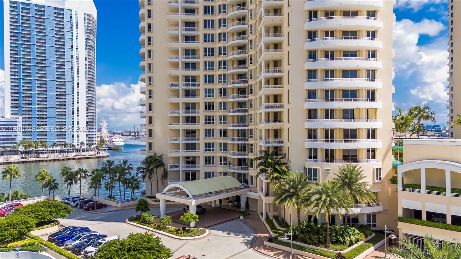 888 Brickell Key Dr #1807, Miami FL 33131