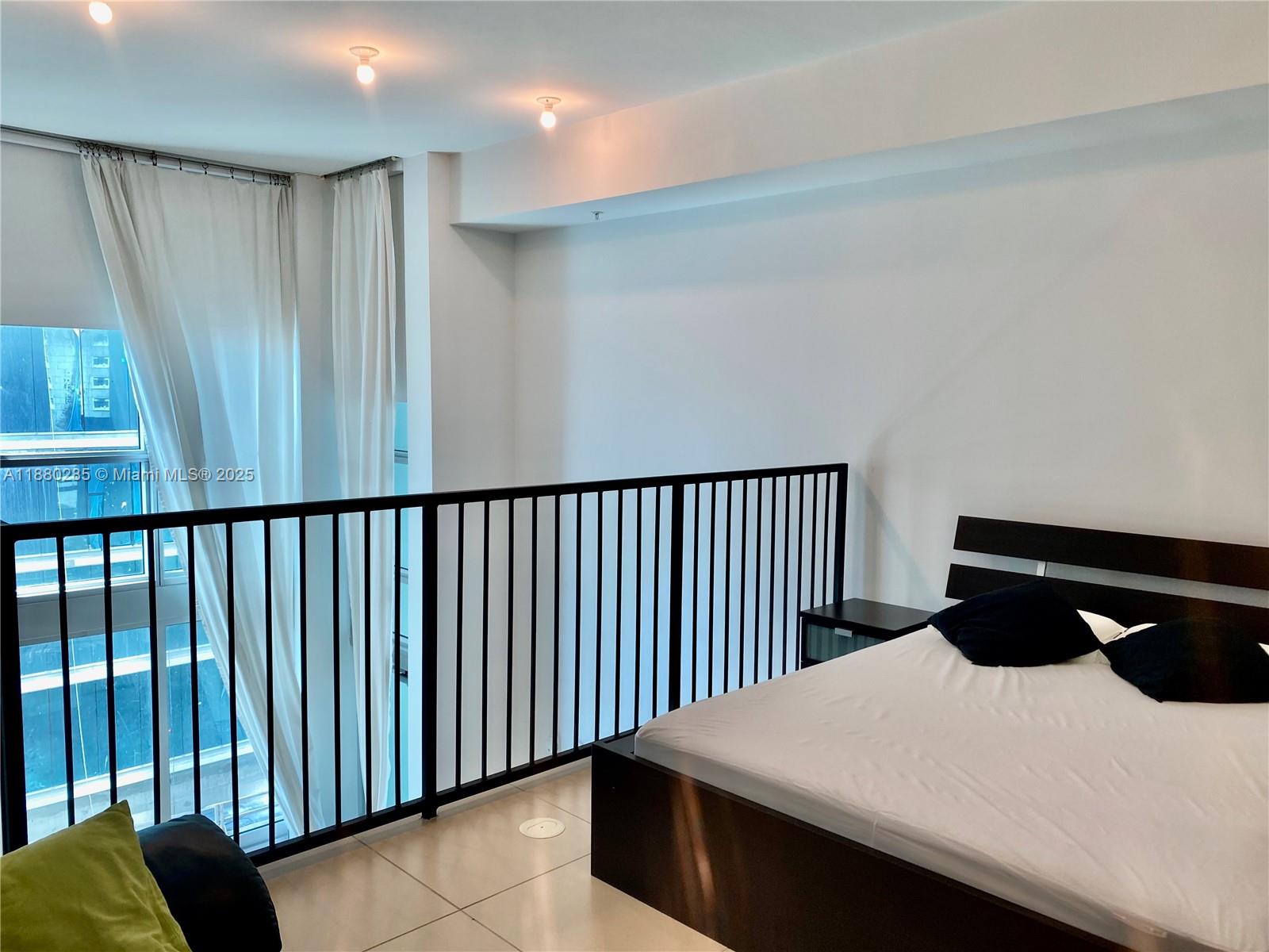 300 S Biscayne Blvd #Loft 604, Miami FL 33131