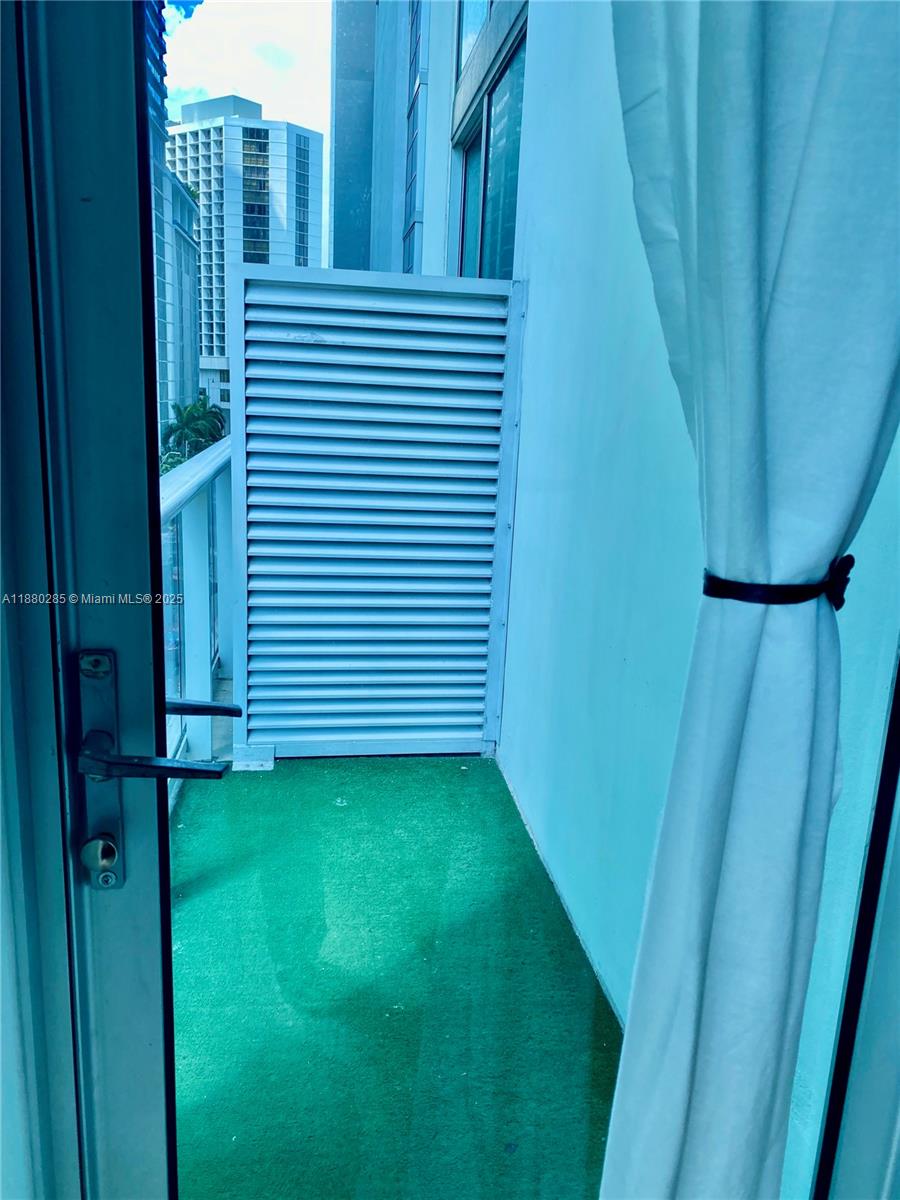 300 S Biscayne Blvd #Loft 604, Miami FL 33131