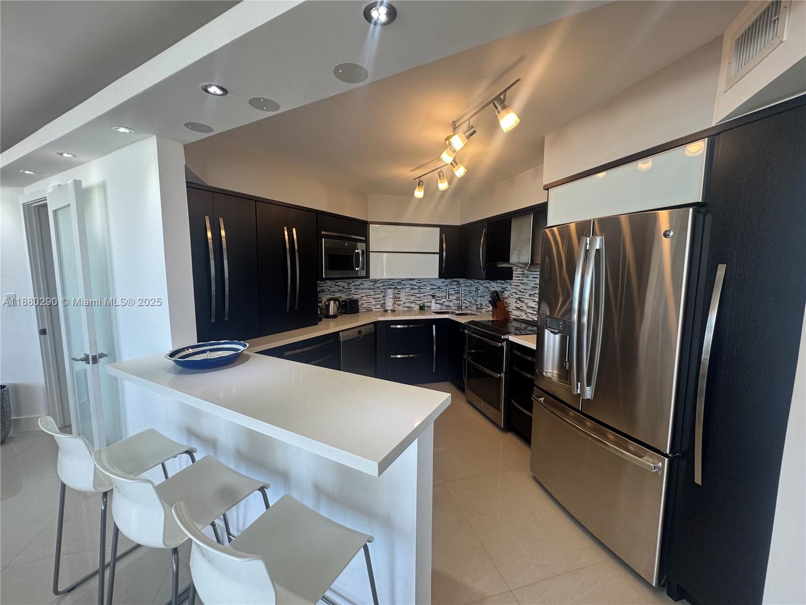 5161 Collins Ave #514, Miami Beach FL 33140