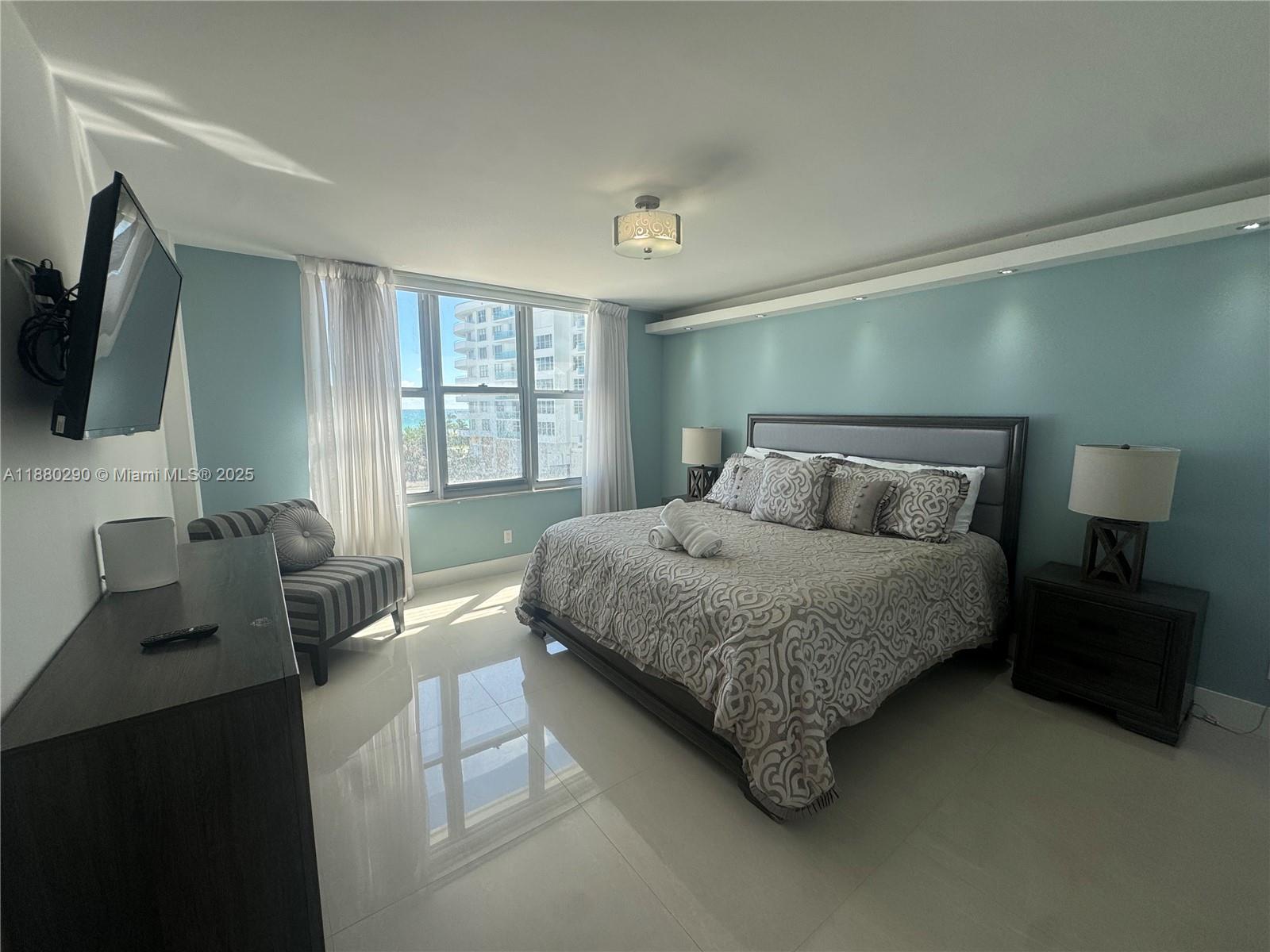 5161 Collins Ave #514, Miami Beach FL 33140