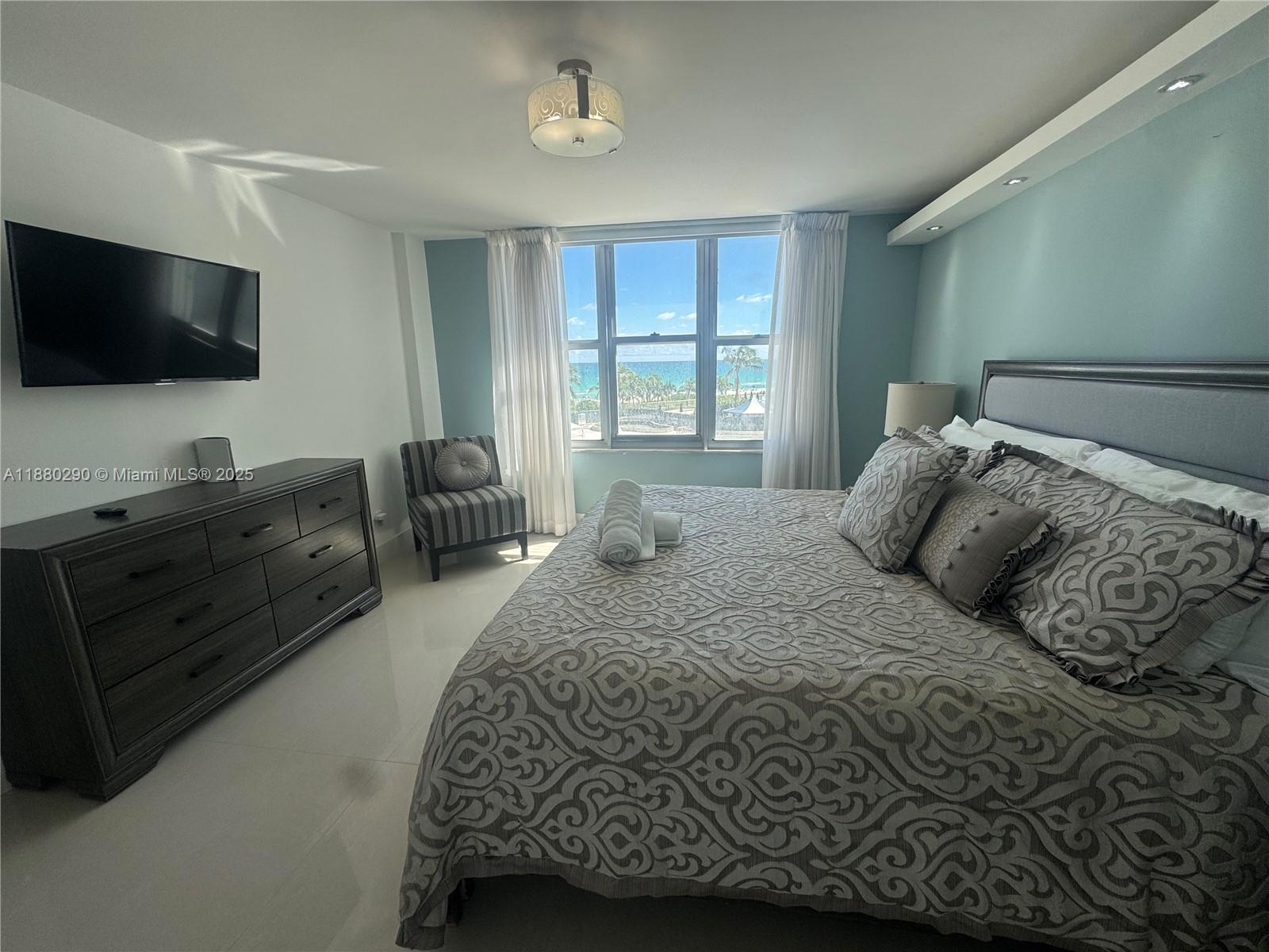 5161 Collins Ave #514, Miami Beach FL 33140