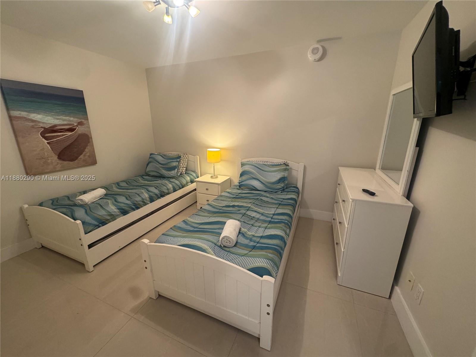 5161 Collins Ave #514, Miami Beach FL 33140