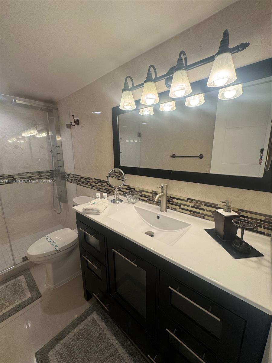 5161 Collins Ave #514, Miami Beach FL 33140