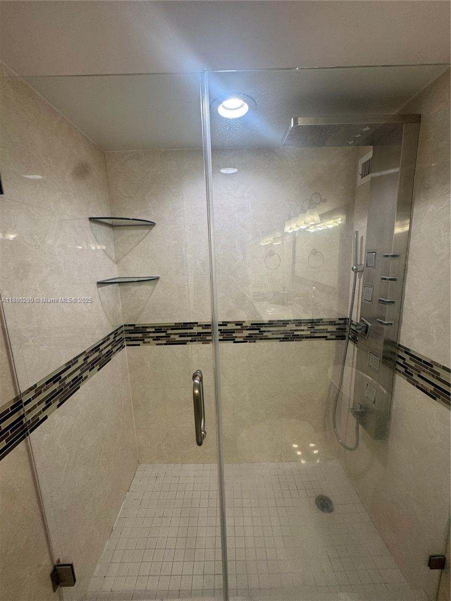 5161 Collins Ave #514, Miami Beach FL 33140