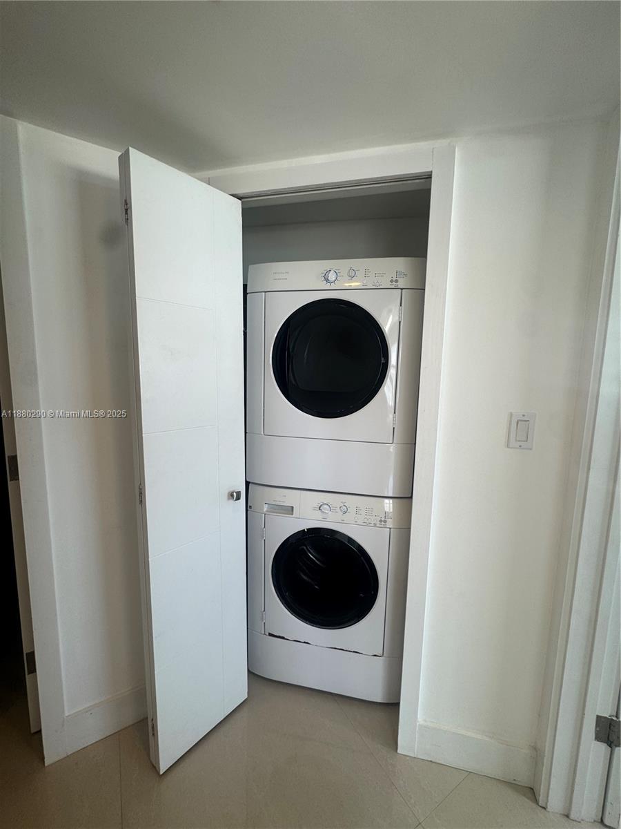 5161 Collins Ave #514, Miami Beach FL 33140