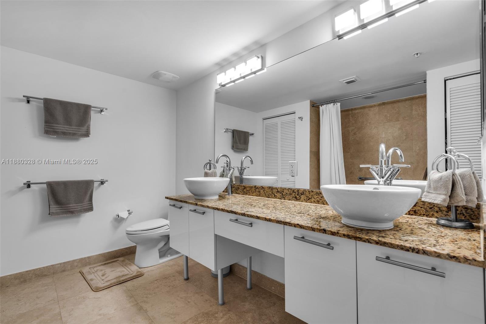 41 SE 5th St #1112, Miami FL 33131
