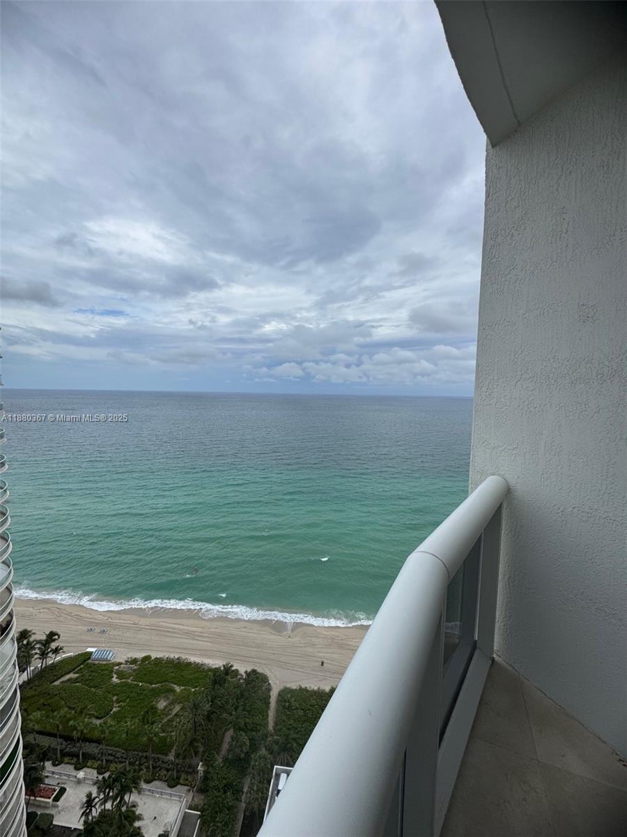 16001 Collins Ave #2304, Sunny Isles Beach FL 33160