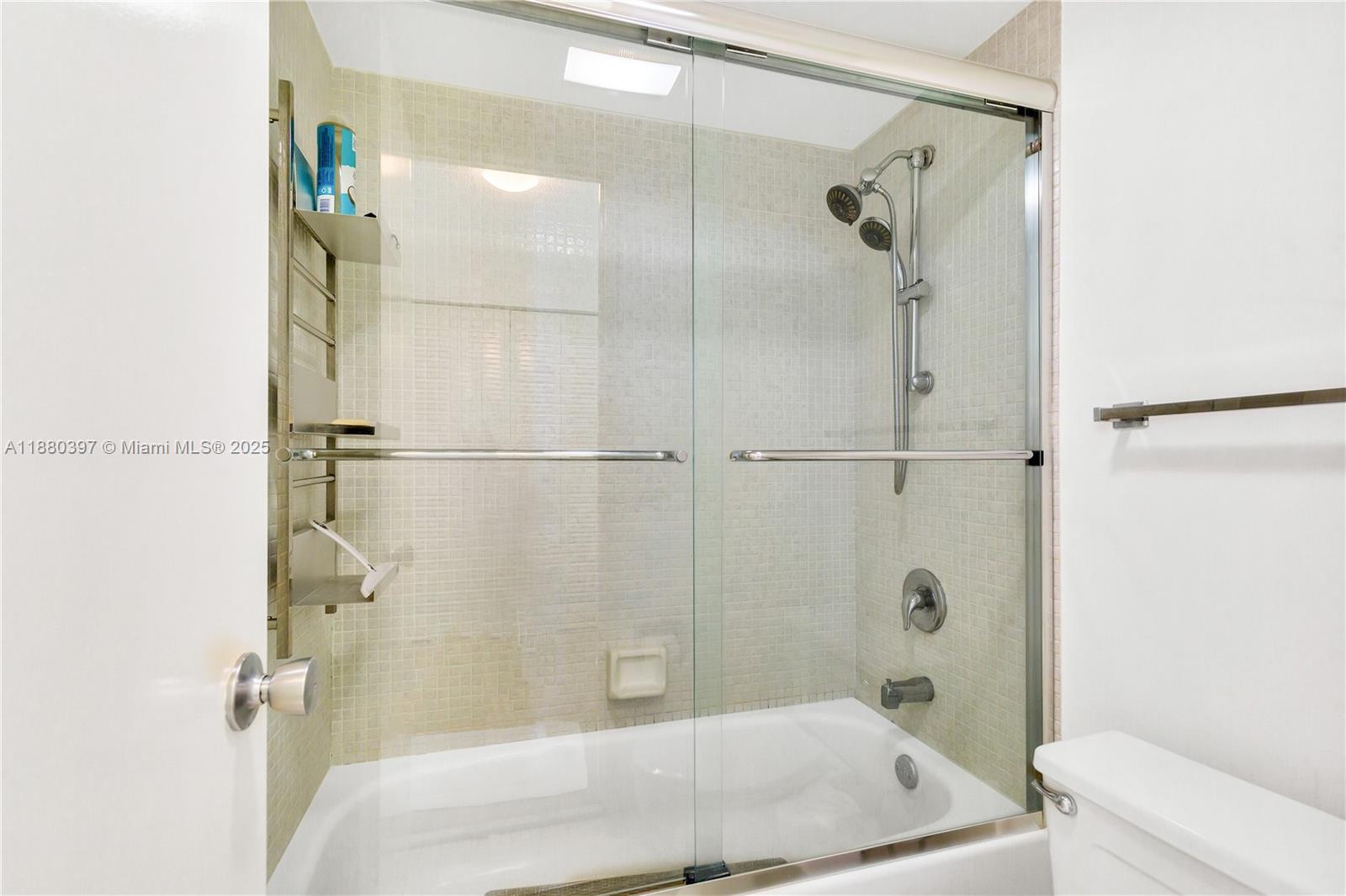 3701 N Country Club Dr #1604, Aventura FL 33180