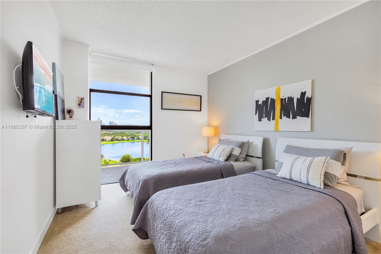 3701 N Country Club Dr #1604, Aventura FL 33180