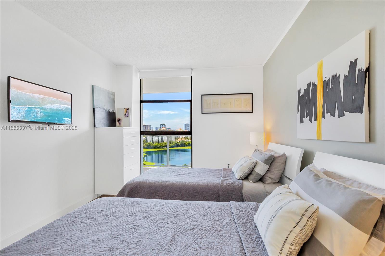 3701 N Country Club Dr #1604, Aventura FL 33180