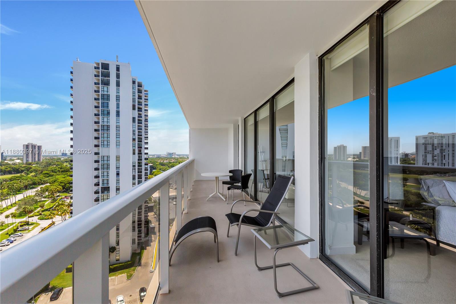 3701 N Country Club Dr #1604, Aventura FL 33180