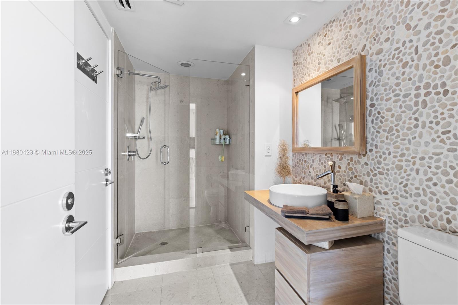 465 Brickell Ave #4901, Miami FL 33131