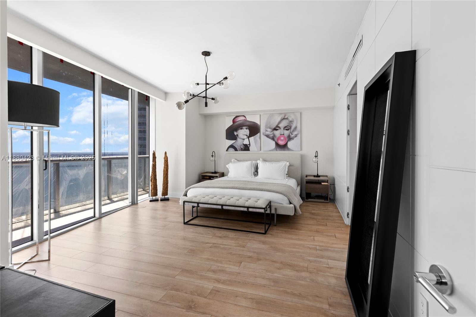 465 Brickell Ave #4901, Miami FL 33131