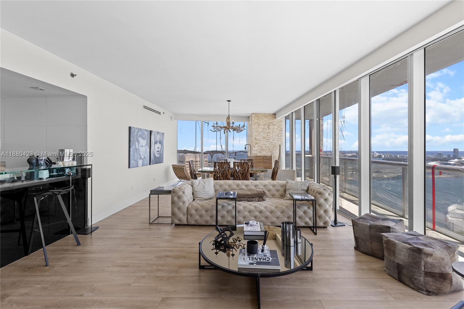 465 Brickell Ave #4901, Miami FL 33131