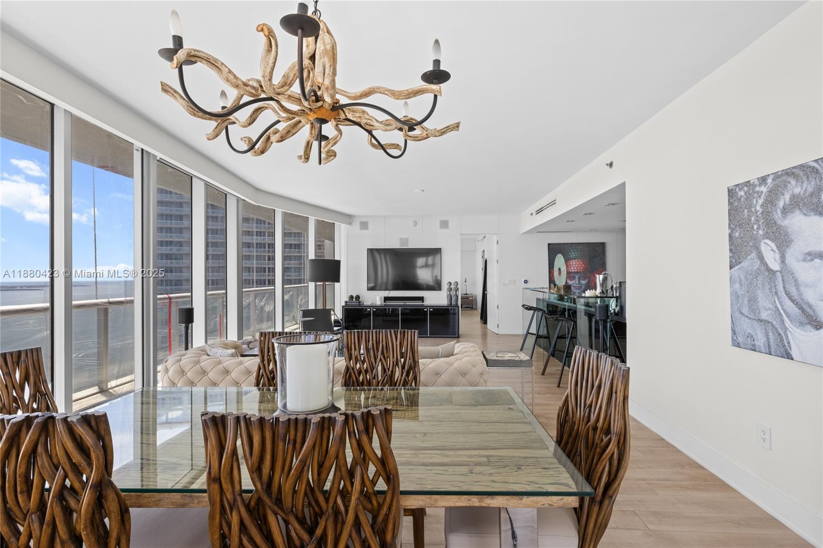 465 Brickell Ave #4901, Miami FL 33131