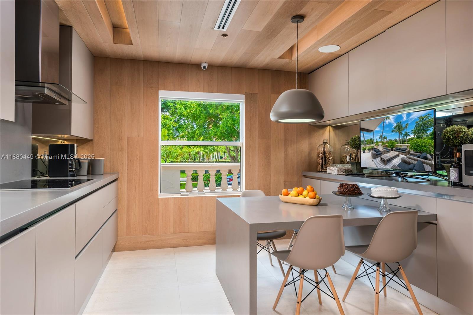 2514 Fisher Island Dr #6104, Miami Beach FL 33109