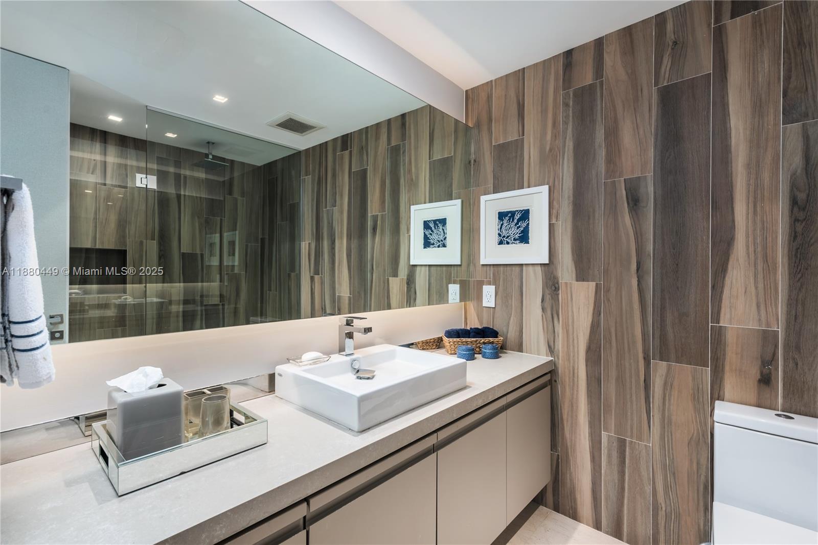 2514 Fisher Island Dr #6104, Miami Beach FL 33109
