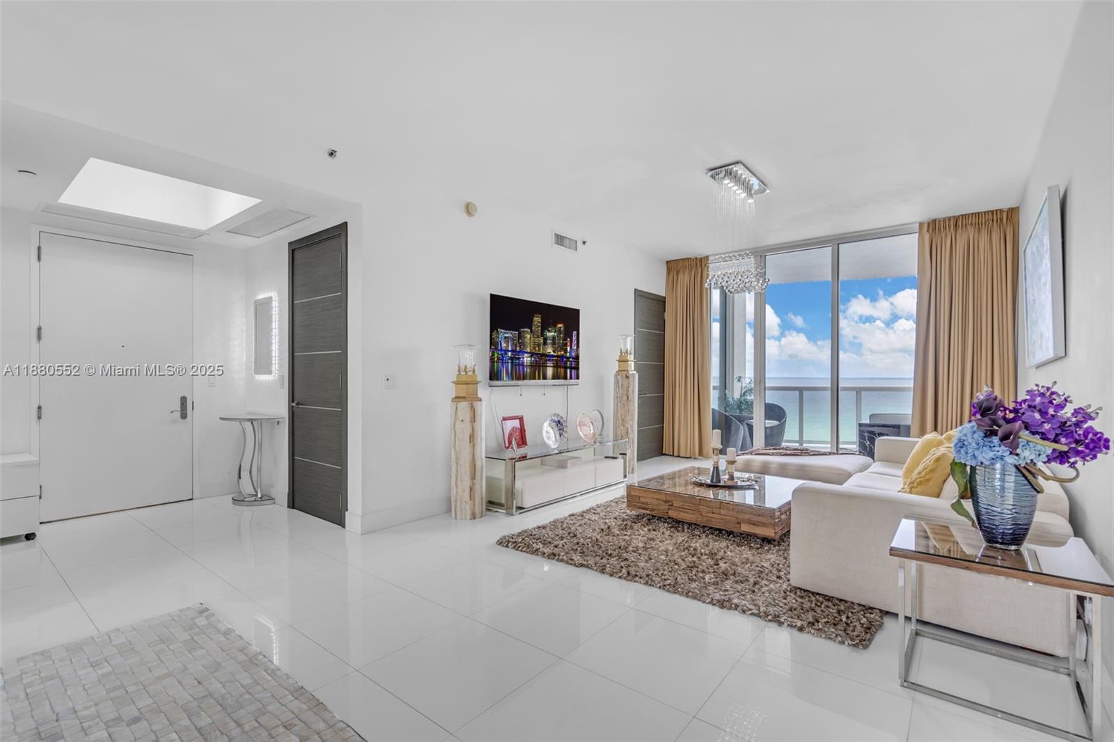 15901 Collins Ave #606, Sunny Isles Beach FL 33160