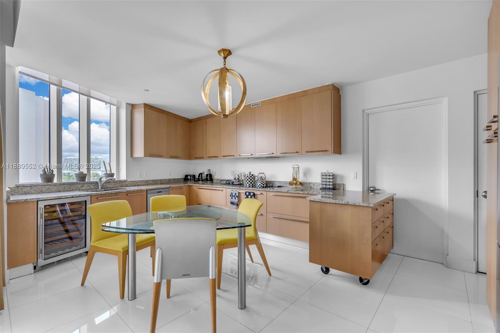 15901 Collins Ave #606, Sunny Isles Beach FL 33160