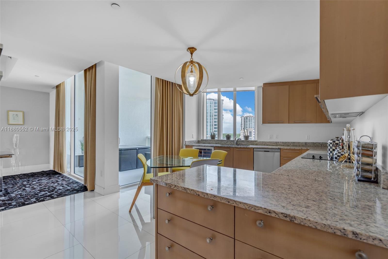 15901 Collins Ave #606, Sunny Isles Beach FL 33160