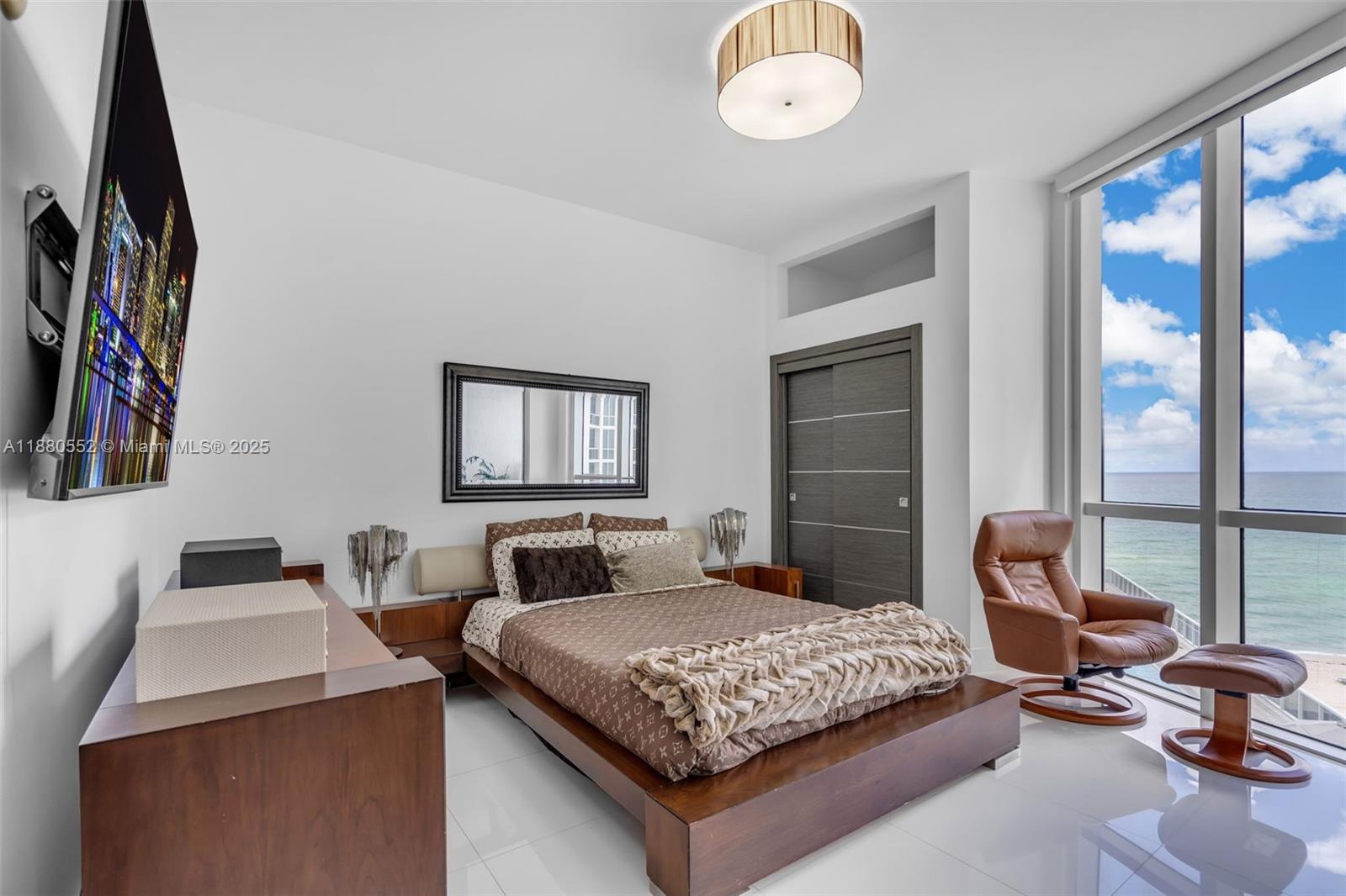 15901 Collins Ave #606, Sunny Isles Beach FL 33160
