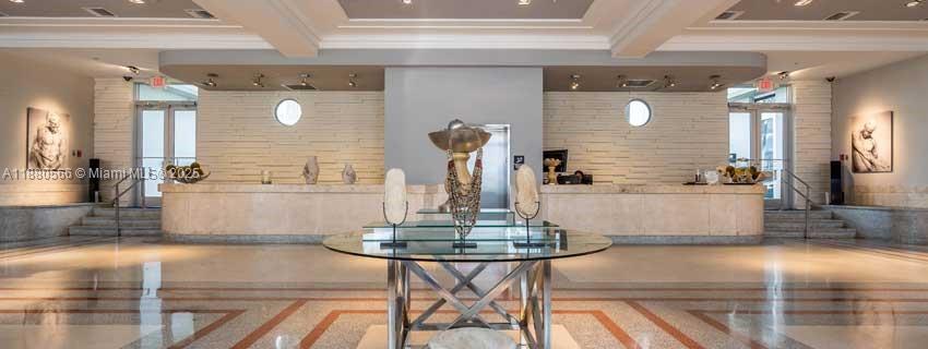 435 21st St #212, Miami Beach FL 33139