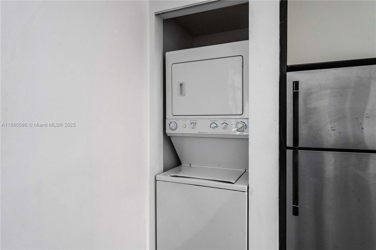 435 21st St #212, Miami Beach FL 33139
