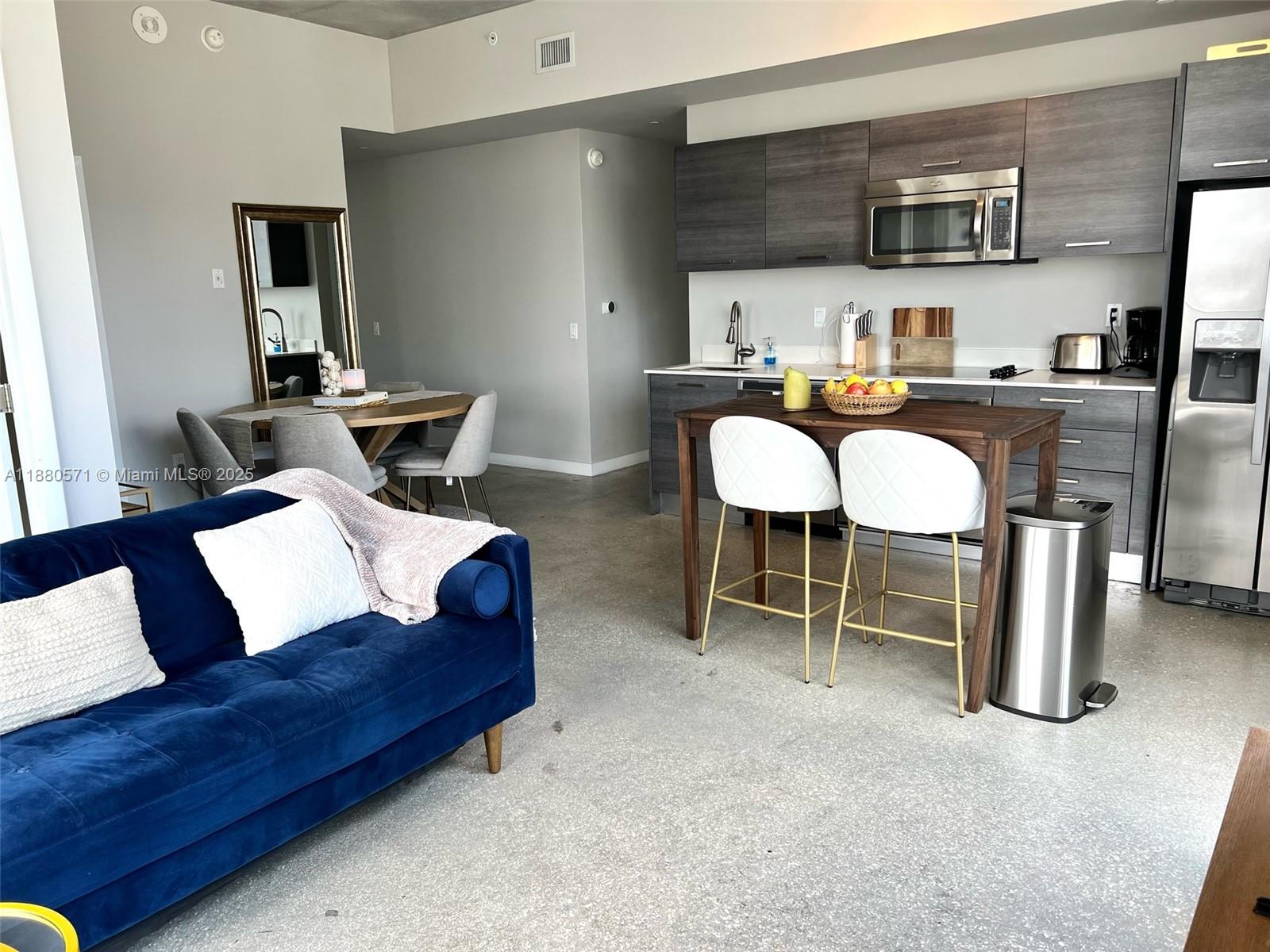 151 SE 1st St #2711, Miami FL 33131