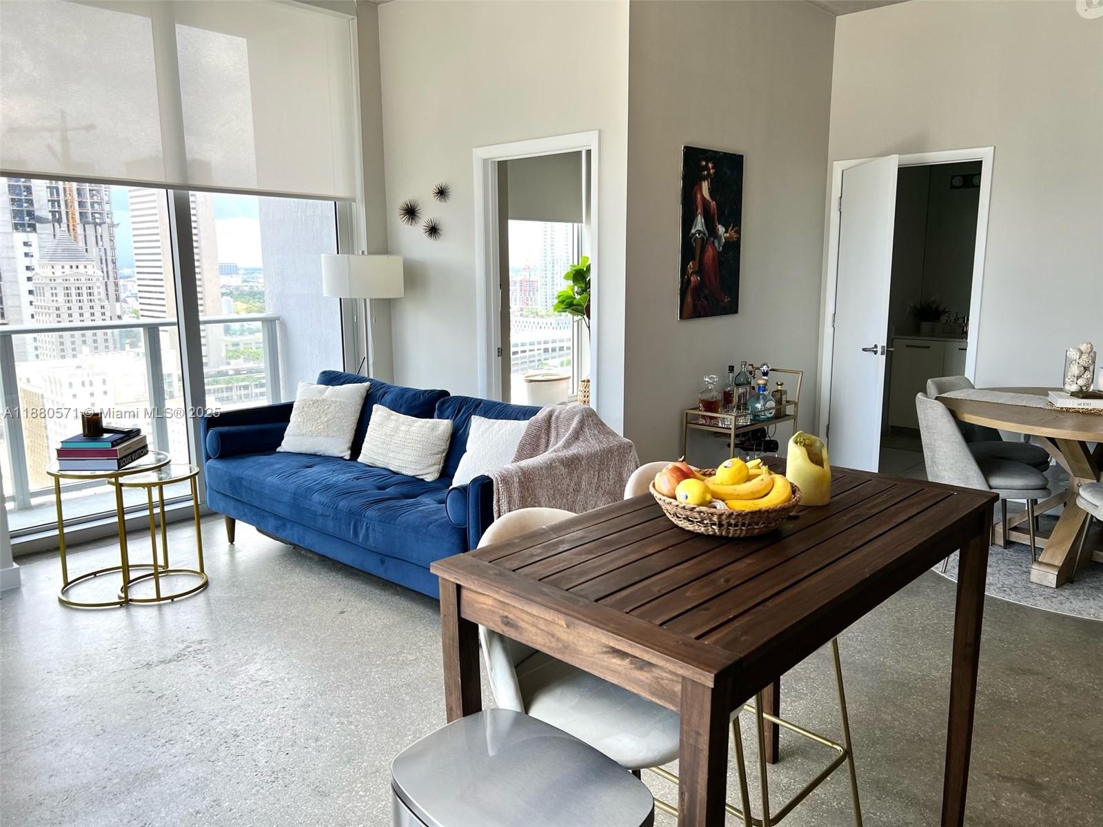 151 SE 1st St #2711, Miami FL 33131